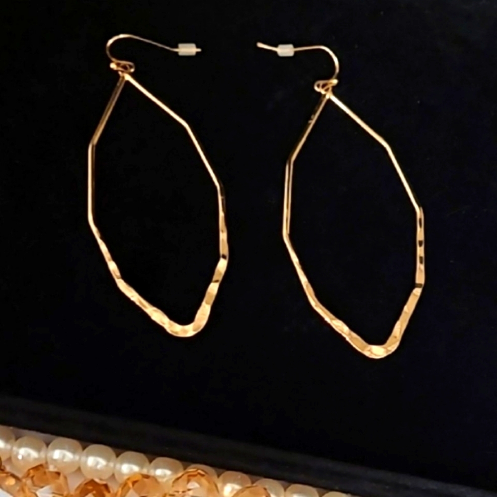 Nwt Large Hammered Abstract Hoop Gold Earrings